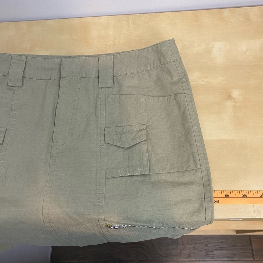 Club Monaco • cargo mini skirt - Picture 10 of 11